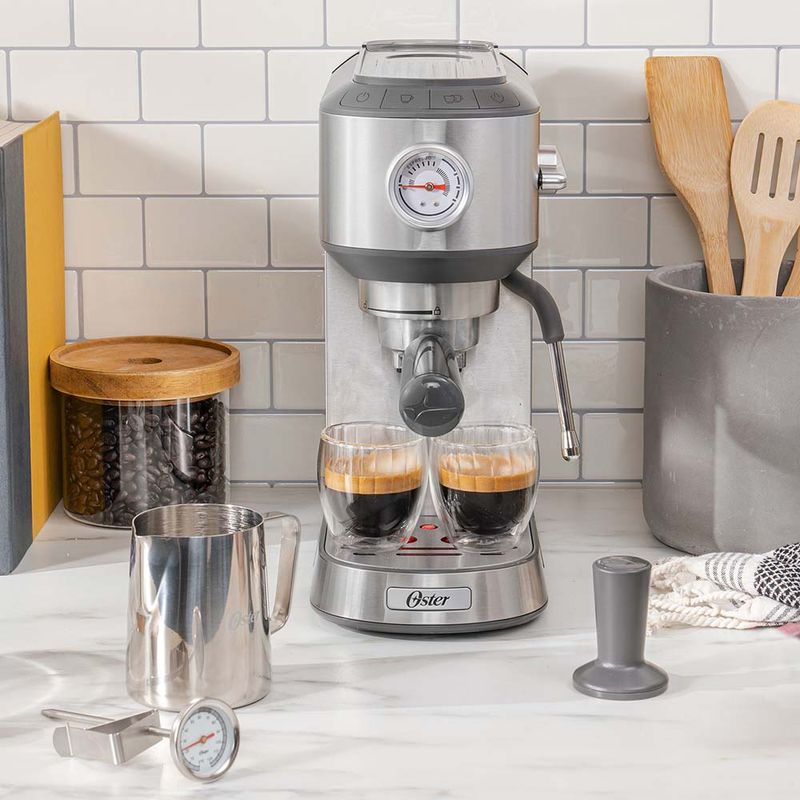 Cafetera compacta de espresso Oster® BVSTEM7200 - Oster