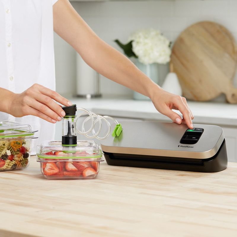 Sellador al vacío FoodSaver® FFS006X01 - Productos y accesorios originales  Oster ®