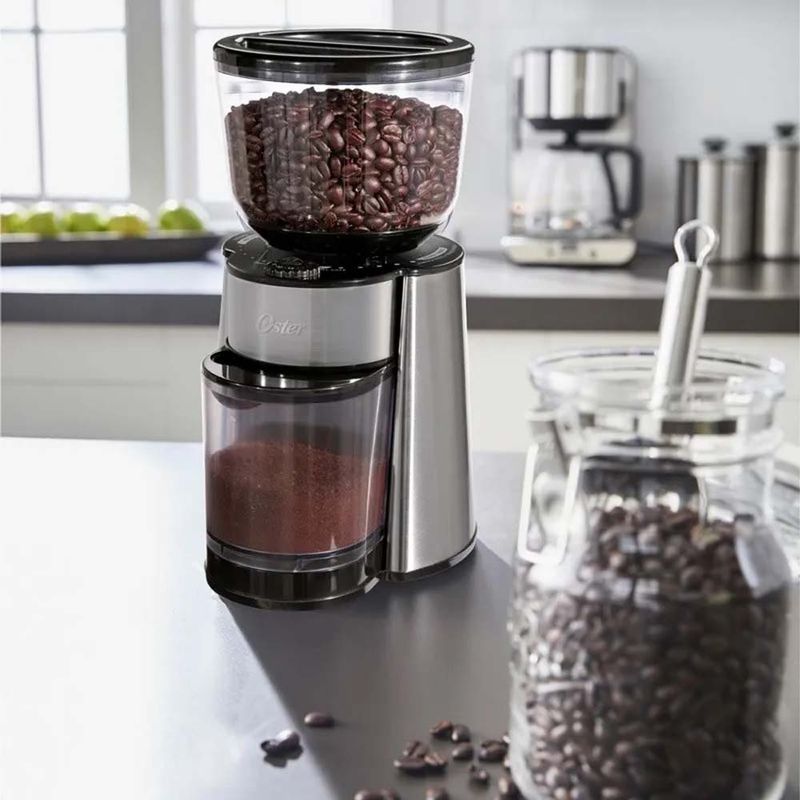 Cafetera automática de espresso negro metálico Oster® PrimaLatte™  BVSTEM6603B - Productos y accesorios originales Oster ®